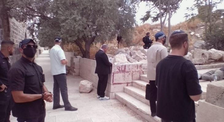 بن غفير يقتحم الأقصى ويؤدي طقوسًا تلمودية