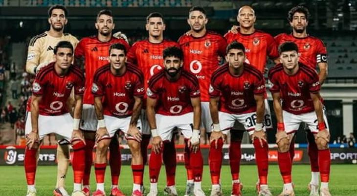 إصابة نجم الأهلي المصري بقطع في الرباط الصليبي