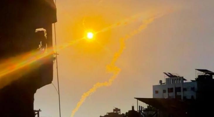إطلاق قنابل إنارة في غزة