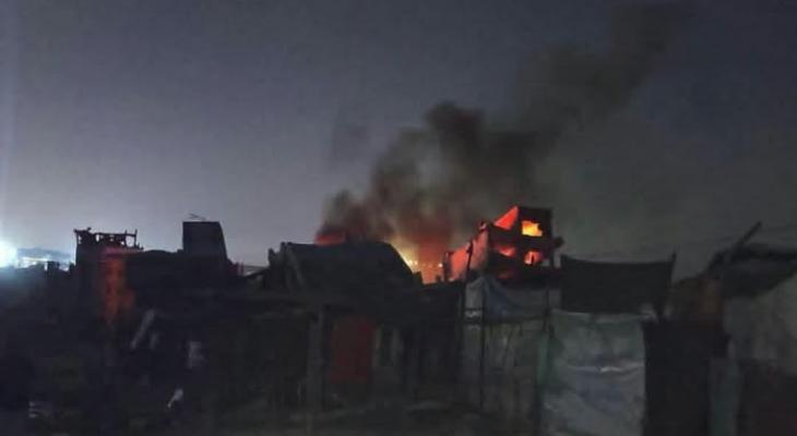 إحراق مخيم نازحين بالشجاعية