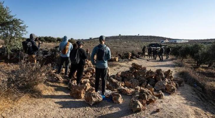 مستوطنون يهاجمون وفداً دبلوماسياً