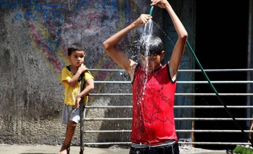 موجة حر شديدة تضرب فلسطين
