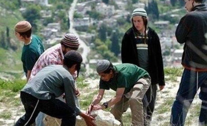 الاحتلال يجرف نبع "الحمة" بالأغوار الشمالية