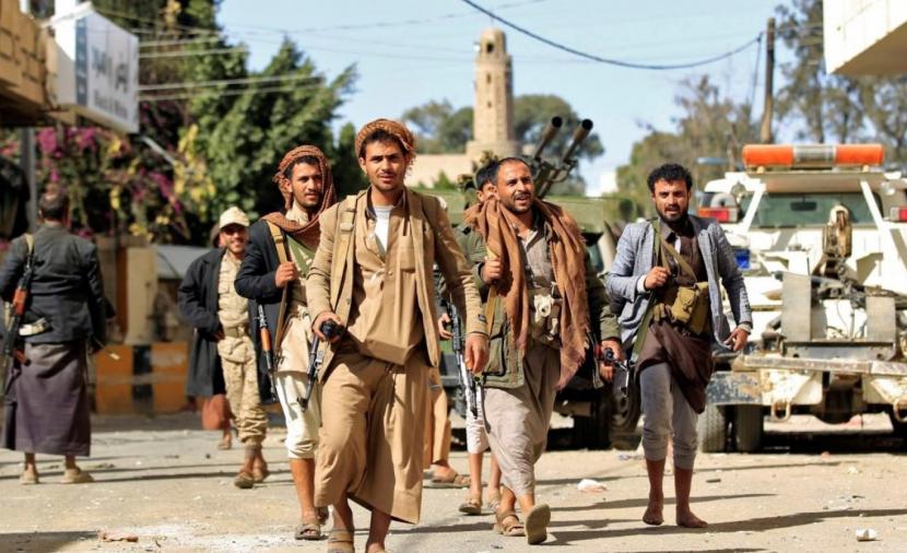 القوات اليمنية تستهدف تحشدات عسكرية سعودية