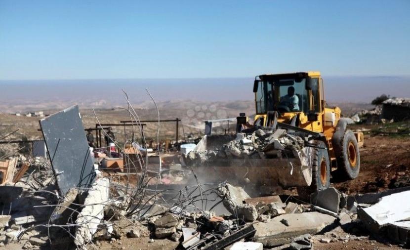 آليات الاحتلال تستأنف الهدم في النقب