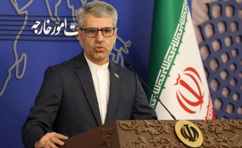 إيران تُعلن عن تقدم بالمفاوضات مع عُمان