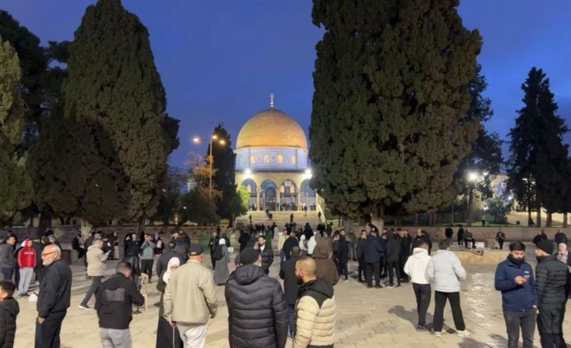 حماس تدعو الفلسطينيين لشد الرحال للأقصى الجمعة