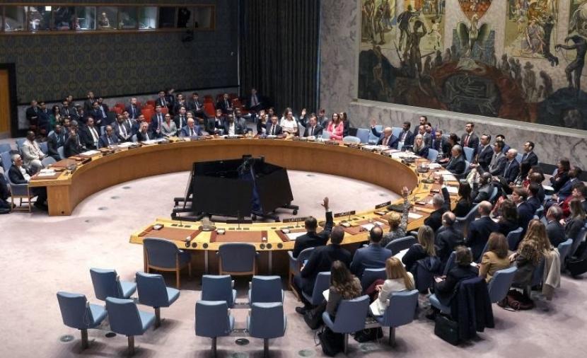 الصين وروسيا تفشلان مشروع قرار حول مضيق هرمز