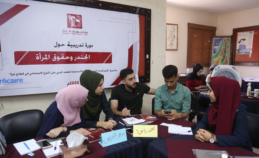 مركز شؤون المرأة يطلق برنامجاً لفرص العمل والتمكين الاقتصادي