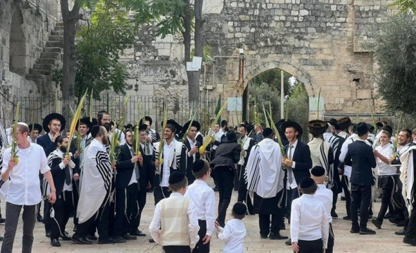 مؤسسة القدس: الأقصى يقترب من مرحلة تغيير هويته