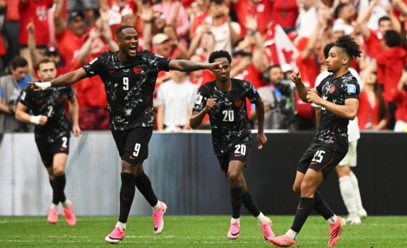 كندا تكتسح قطر في كأس العالم