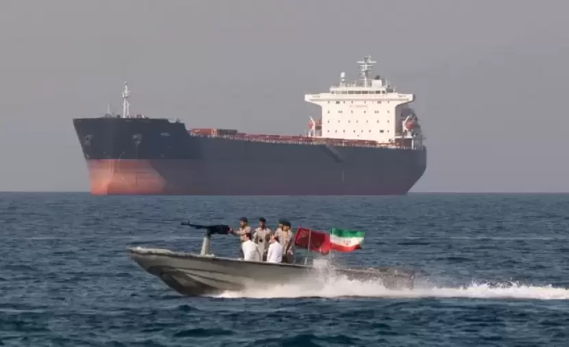 خلافات هرمز تُبقي التوتر قائماً بين واشنطن وطهران