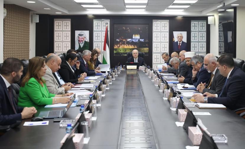 الحكومة تقر خطوات لضبط الانفاق بالمال العام