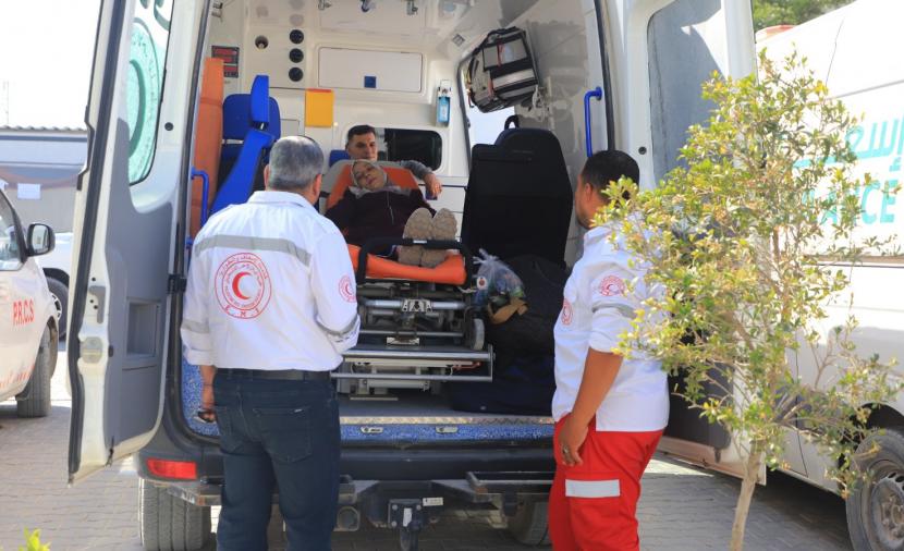 إجلاء 36 مريضاً من غزة للعلاج بالخارج