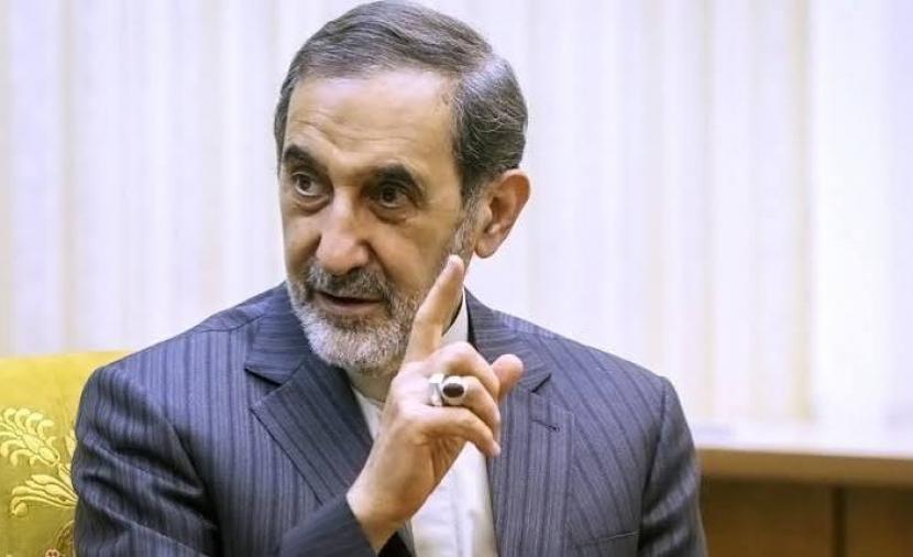 "ولايتي" أي استفزاز أمريكي سيُقابل بردٍ فوي