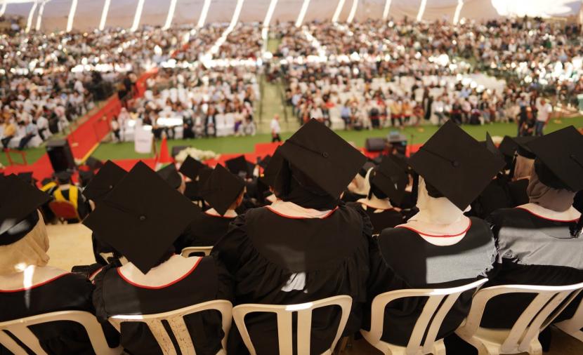 جامعة بيرزيت تبدأ مراسم تخريج الفوج الـ51