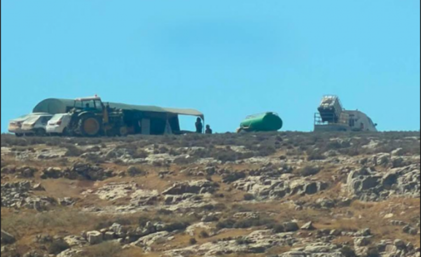 مستوطنون يوسعون بؤرة رعوية شمال القدس