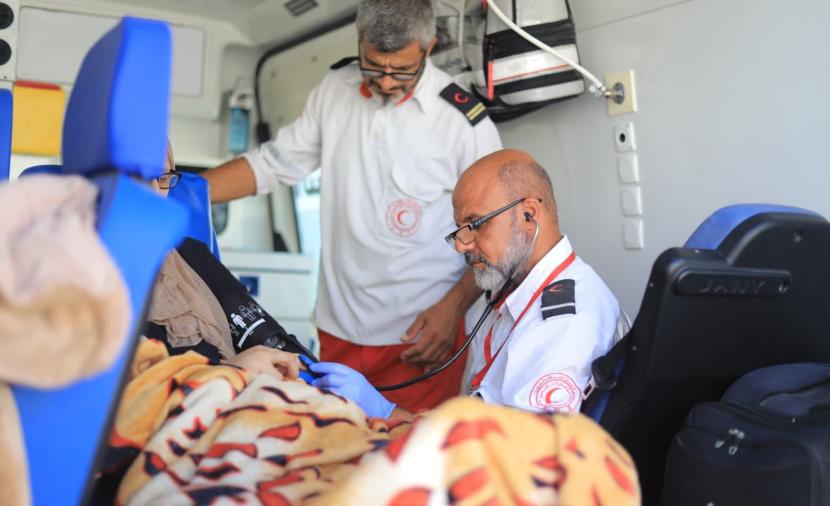 إجلاء 38 مريضا للعلاج خارج قطاع غزة
