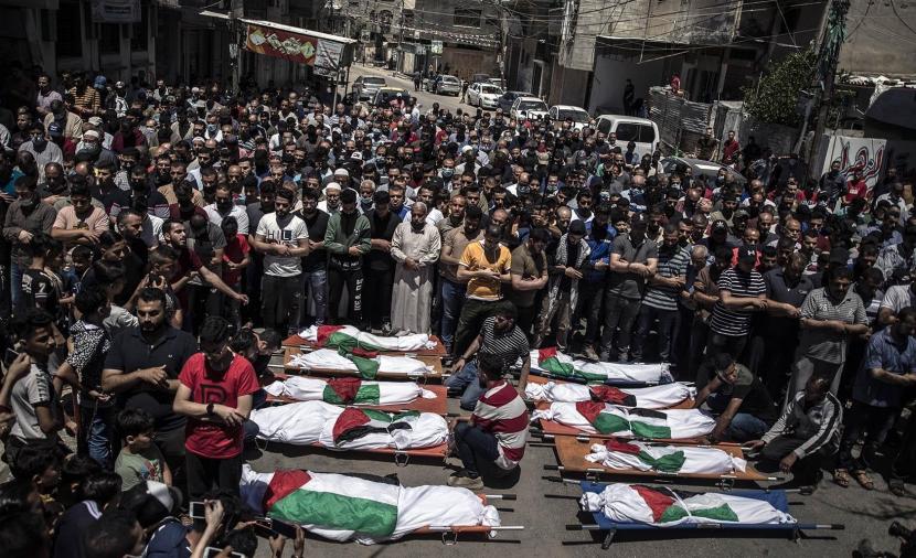 في ليلة واحدة.. الاحتلال يُفني 4 عائلات وما تبقى منها بغزة