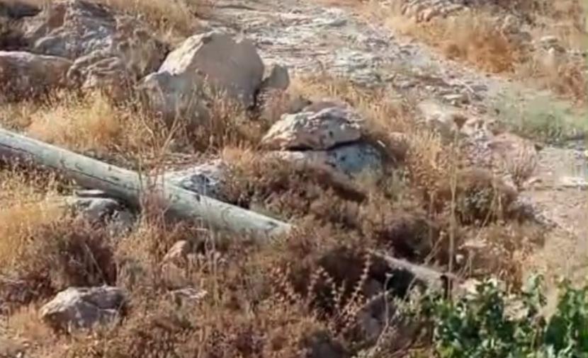 مستوطنون يقطعون شبكة مياه وكهرباء شرق الخليل