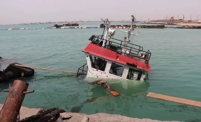 إصابات بهجوم على سفينة في باب المندب