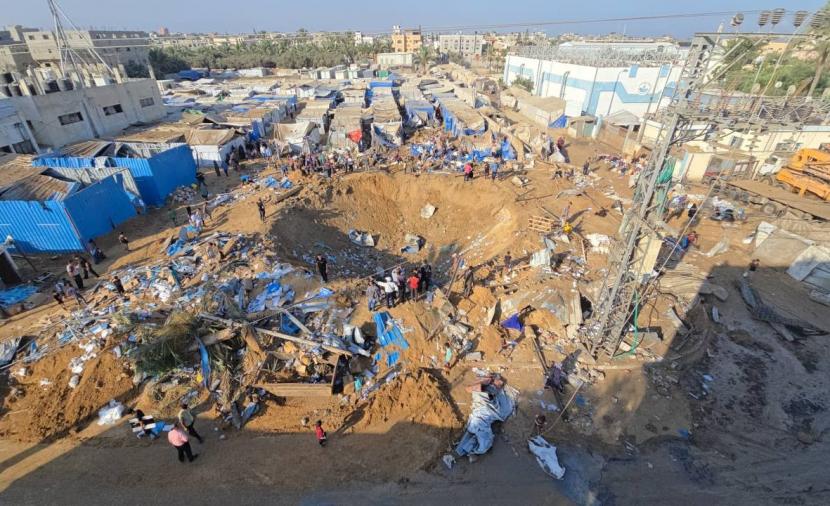 فتوح: تدمير مستودعات الأدوية بدير البلح جريمة حرب