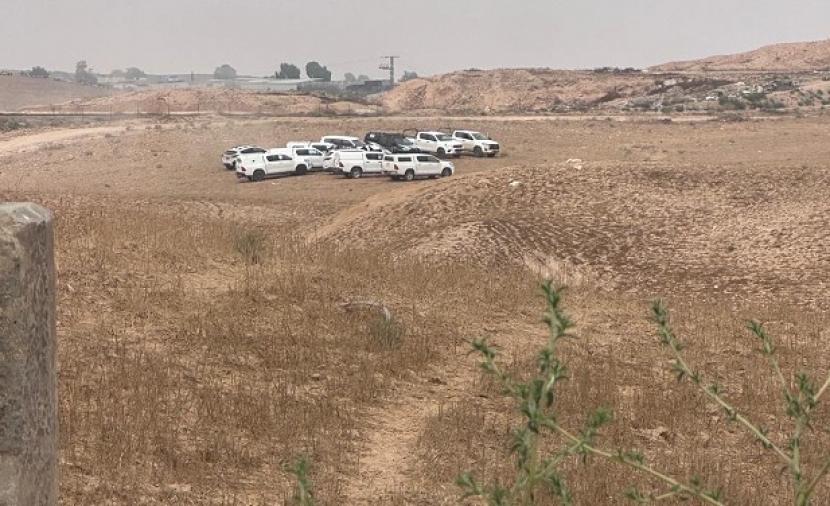 الاحتلال يبدأ تحريش أراضٍ في قرى النقع بالنقب