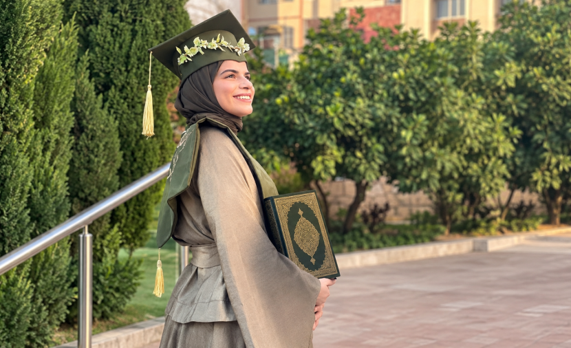 أسيرة من نابلس تحفظ القرآن كاملا رغم قسوة الاعتقال