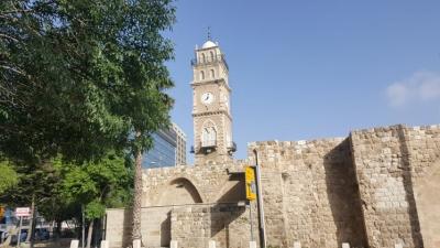 مسجد النصر الكبير في حيفا.jpg