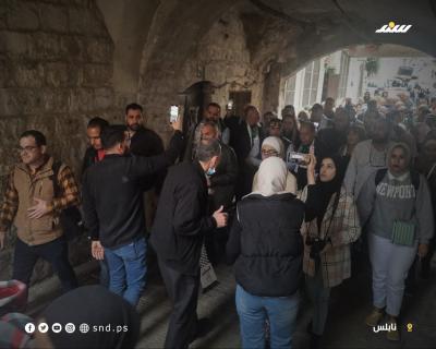 وفد يزور نابلس (3).jpg