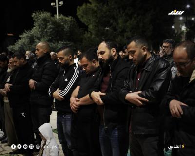 الصلاة والرباط في الأقصى.jpg