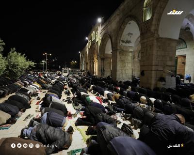 صلاة العشاء والتراويح  في الأقصى.jpg