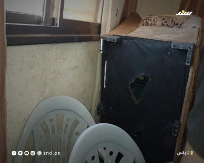 منزل عائلة صباح في عوريف الذي اقتحمته قوات الاحتلال (3).jpg
