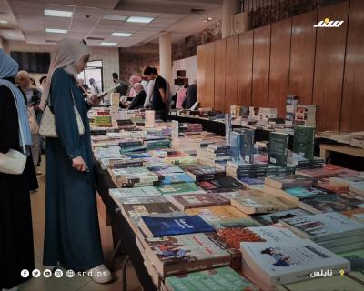 معرض كتاب (4).jpg
