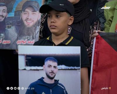 وقفة وسط نابلس تضامناً مع غزة والأسرى4.jpg