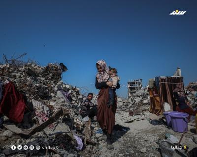 عائلة من مخيم جباليا شمال قطاع غزة تدشن خيمتها على أنقاض منزلها المدمر 5.jpg