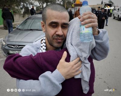 استقبال الأسرى المحررين ضمن صفقة طوفان الأقصى في رام الله 6.jpg