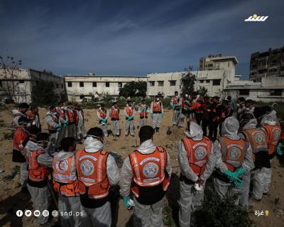 انتشال جثامين عدد من الشهداء من مقابر جماعية بمستشفى الشفاء لنقلهم للمقابر الرسمية بغزة 1.jpg