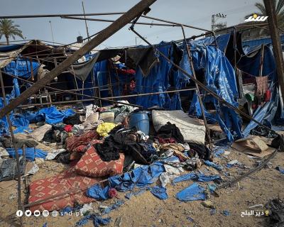الأضرار التي لحقت بخيام النازحين في مستشفى شهداء الأقصى بدير البلح 6.jpg