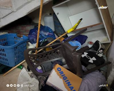 آثار اقتحام منزل الحاج حسن مرشود في مخيم بلاطة بنابلس 3.jpg