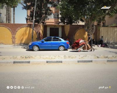 جانب من نزوح سكان عدة مناطق في دير البلح وسط القطاع بعد أوامر إخلاء  إسرائيلية جديدة (2).jpg