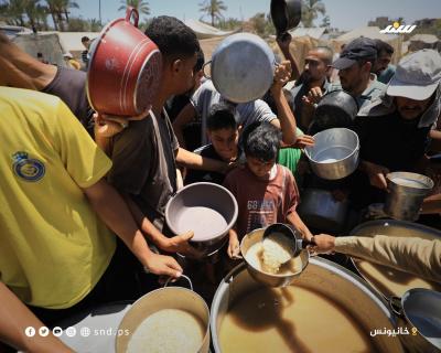 الجوع ينهش أطفال غزة.. طوابير لا تنتهي وأيادٍ صغيرة تمتدّ بحثًا عن الطعام4.jpg