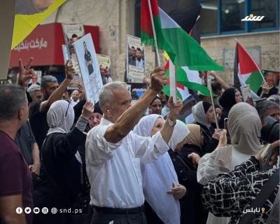 وقفة في نابلس رفضاً للحرب على غزة ودعماً للأسرى7.jpg