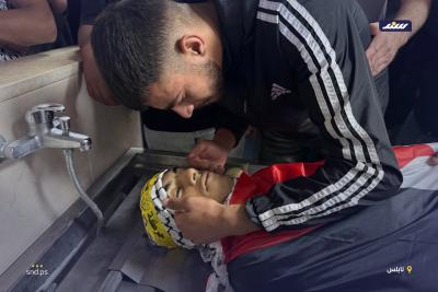 انطلاق موكب تشييع جثمان الشهيد  حنني من بيت فوريك من مشفى رفيديا3.jpg