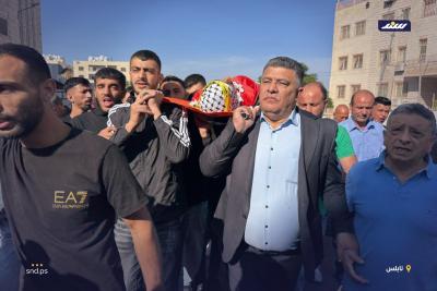 انطلاق موكب تشييع جثمان الشهيد  حنني من بيت فوريك من مشفى رفيديا8.jpg
