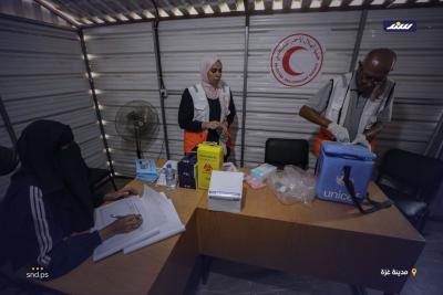 اليونيسف والهلال الأحمر يطلقان حملة تطعيم للأطفال في قطاع غزة (5).jpg