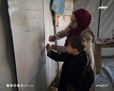خيمة تقاوم الإبادة التعليمية.. طلاب غزة يدرسون وسط البرد ونقص الإمكانيات2.jpg