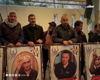 وقفة تضامنية أمام مقر الصليب الأحمر في غزة للمطالبة بالإفراج عن الأسرى7.jpg