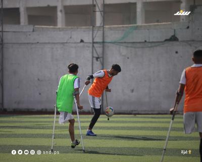 لاعبون مبتورو الأطراف.jpg