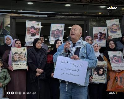 وقفة تضامنية مع الأسرى بنابلس (7).jpg